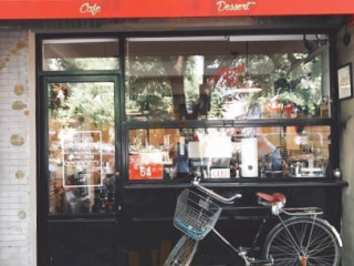 April And Cafe