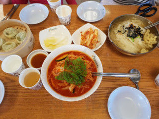 망향비빔국수