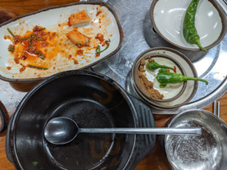 왕골남서문장작불곰탕