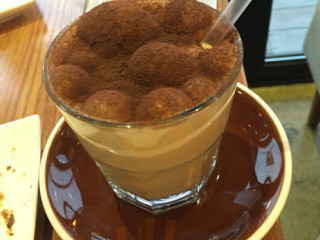 폴인커피