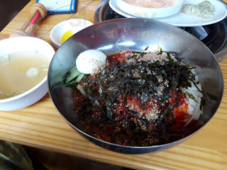 닐리리손칼국수