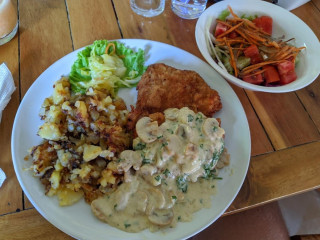 Nang Sabai German Bakery