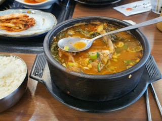 뼈마시감자탕부대찌개