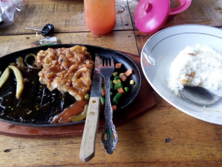 D'lima Cafee
