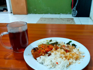 Ayam Geprek Ayerink