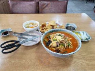 차차차기사식당