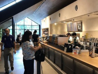 スターバックスコーヒー Chuān Yuè Zhōng つき Tōng り Diàn
