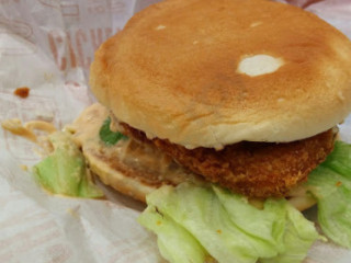 マクドナルド イオンモール Tài Tián Diàn