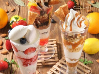 Rojiura Café（ロジウラ カフェ）