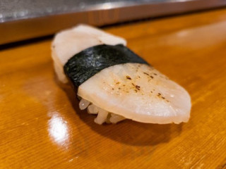 すし Shàn