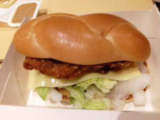 マクドナルド Nán Hǎi àn Hé Tián Yì Qián Diàn