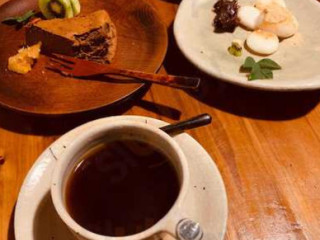 Mín