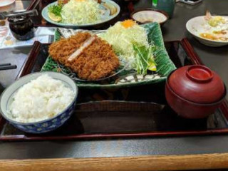 とんかつレストランてつ Bīng Wèi Jīn Chéng Diàn