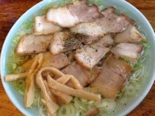 Wán Xìn ラーメン Chuán Yǐn Diàn