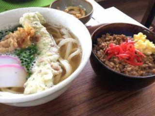 さぬきうどん Shí Shèng うまげ Wū