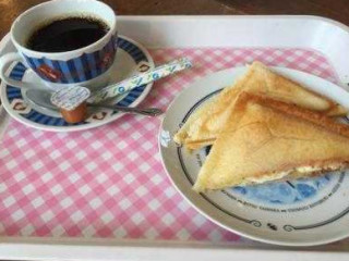 Lǐ Xiāng Xiǎo Xué Xiào Jiù Xiào Shè Nèi カフェ