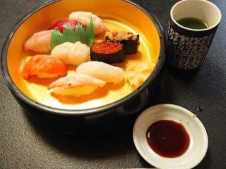 Xiǎo Zūn Rì Běn Qiáo