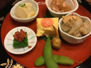 Yú Zhòng Lóu
