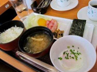 デニーズ Jū Yū Yì Qián Diàn