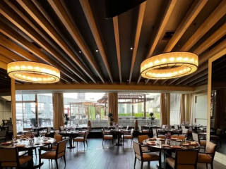 The Grill – Four Seasons Riyadh At Kingdom Centre