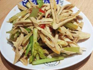 Jiǎo Diān Shǒu Gōng Jiǎo Zi Yún Tūn Zhuān Mén Diàn