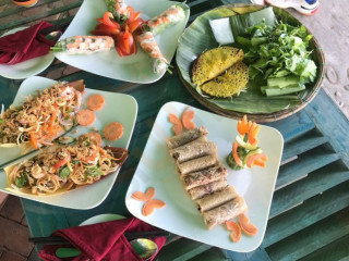 Nhà Hàng Trà Quế Garden