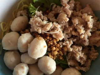 ร้านก๋วยเตี๋ยวเจ๊เอ๋