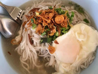 ก๋วยจั๊บรัตนา