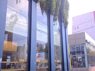 Toujours Seongjeong Branch