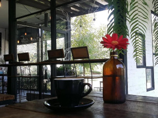 Lychee Cafe
