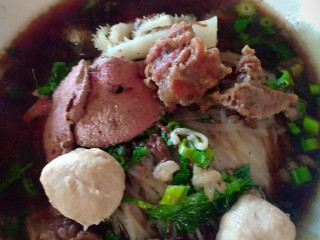 บัวเทพก๋วยเทพก๋วยเตี๋ยวน้ำตก