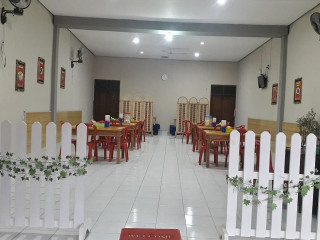 Waroeng Bossque