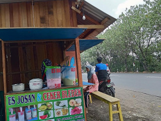Ayam Geprek Mbok Nom