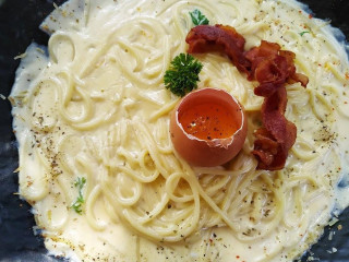 Ozoned Cafe And Resturant