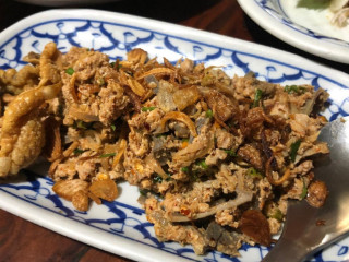 ร้าน ลาบเป็ดหล่มสัก2517