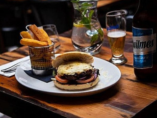 Chechil Pub на Розыбакиева