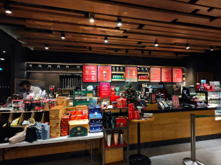 Xīng Bā Kè Zhú Nán Mén Shì